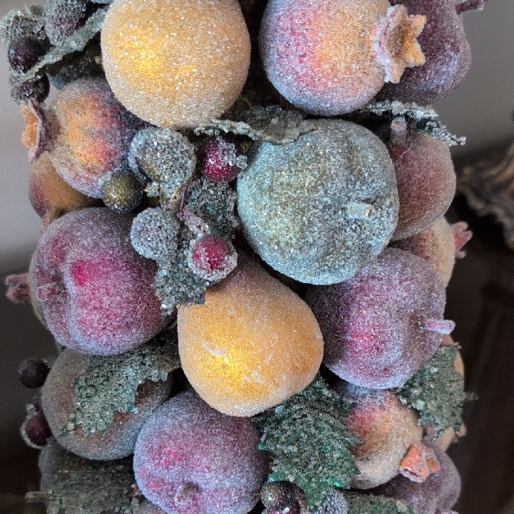 (2) Festive Fruit Cone Decor with Matching Wreath - Picture 7 of 7